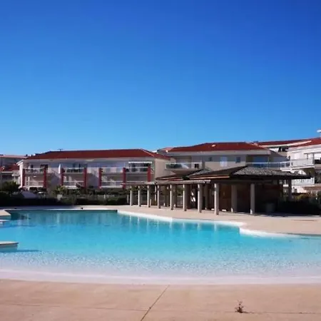 Domaine Juan Flore Apartment