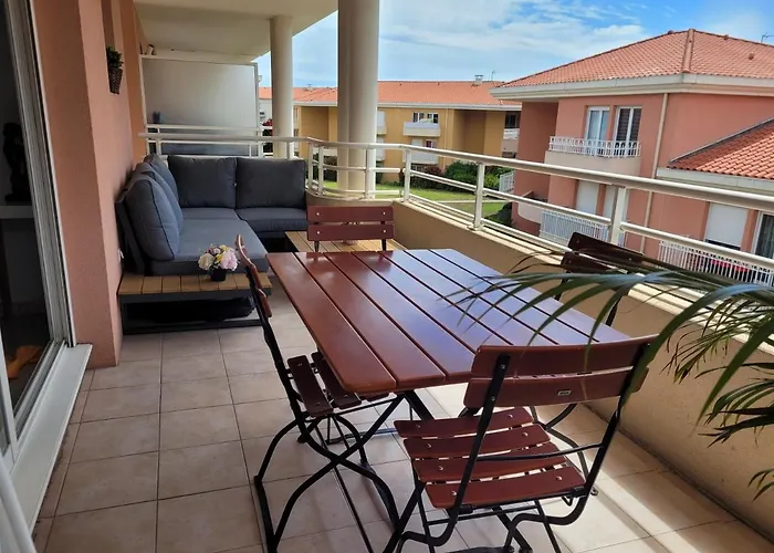 Apartment Domaine Juan Flore